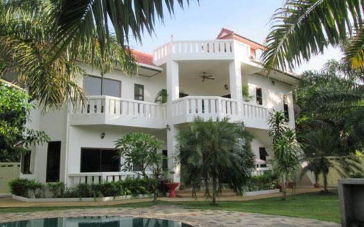Lanta Valley Apartment Building