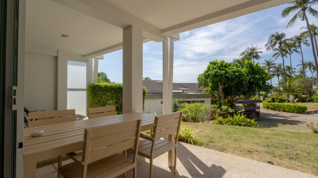 Coconut Bay Beach Front Apartment